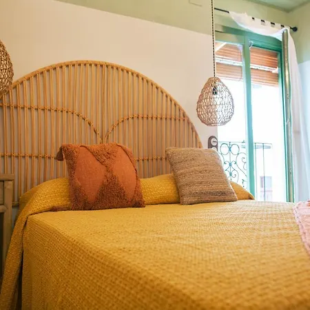 Joanna Hotel *